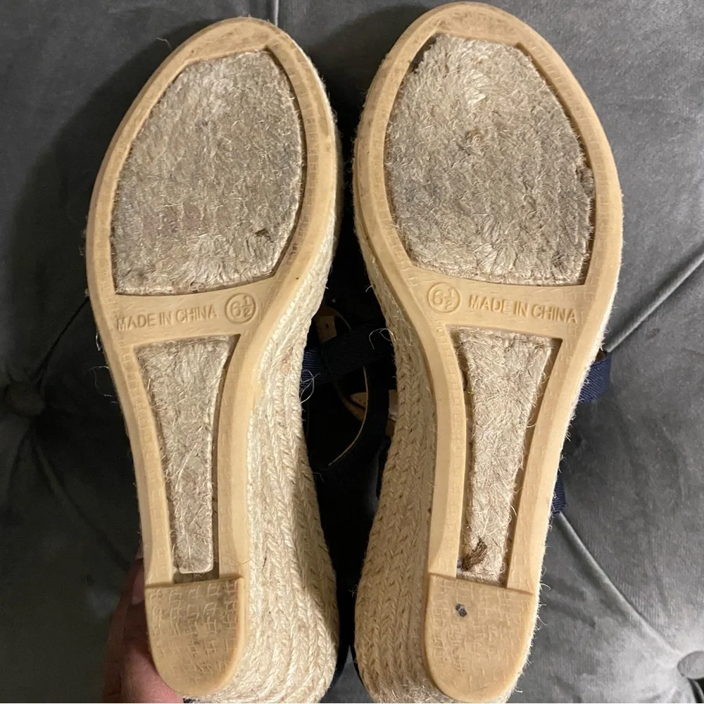 GUC TALBOTS LYNDSAY ESPADRILLE WEDGES - CANVAS - SIZE 6.5